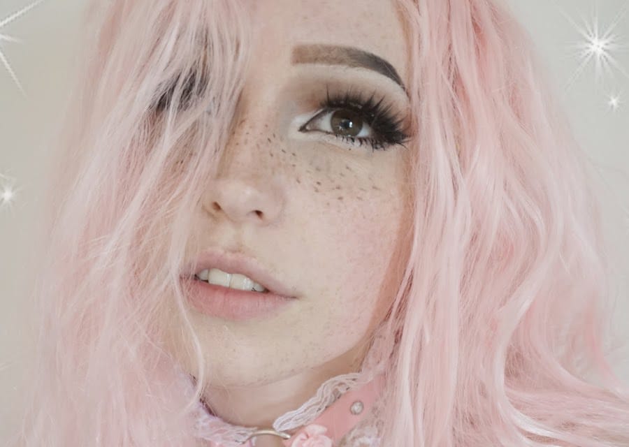 Who is Belle Delphine, the gamer girl that sold her bathwater?