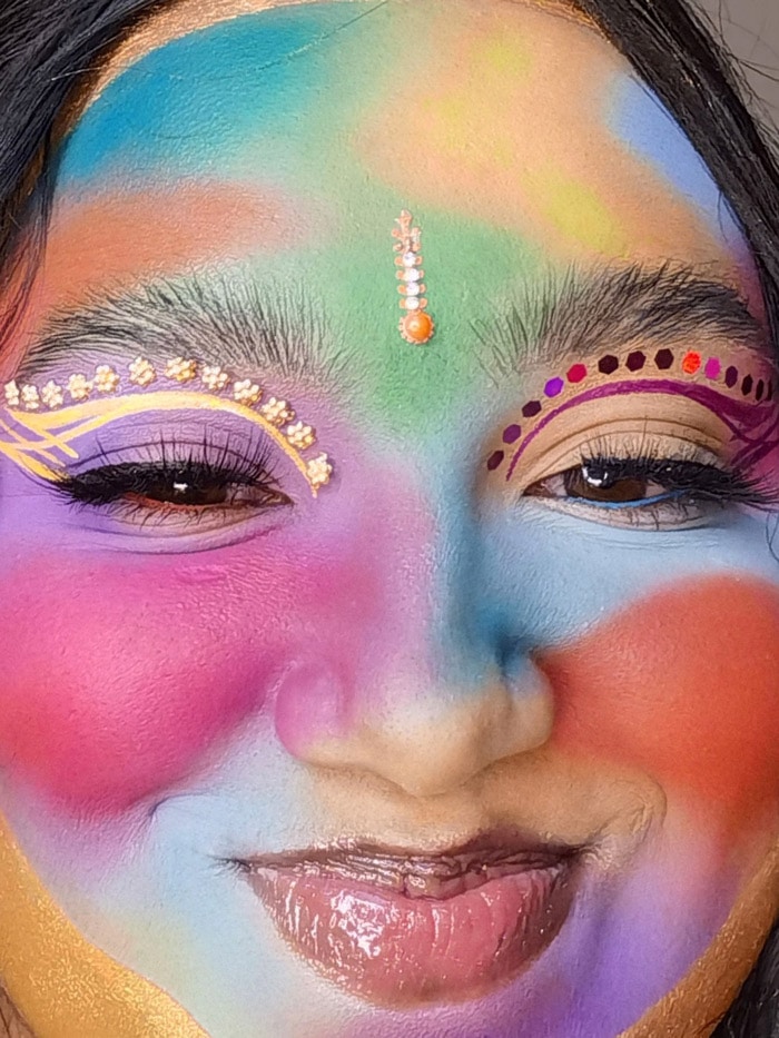 Makeup artist May Tahmina Akhtar teaches us how to capture colourful and simple makeup looks