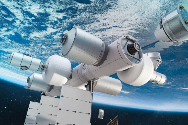 Jeff Bezos announces plans to build a ‘space hotel’