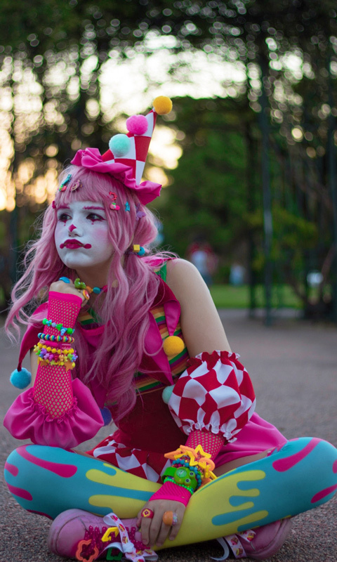 Inside clowncore, the aesthetic reclaiming our love for clowns with vibrant  humour - SCREENSHOT