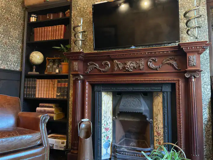 Forget about Universal Orlando, this UK ‘Harry Potter’ themed Airbnb is the real deal