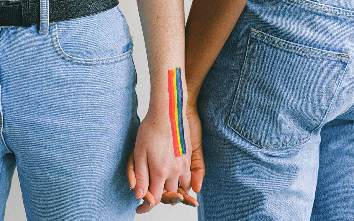 Chinese company makes ‘coming out’ kits for queer people