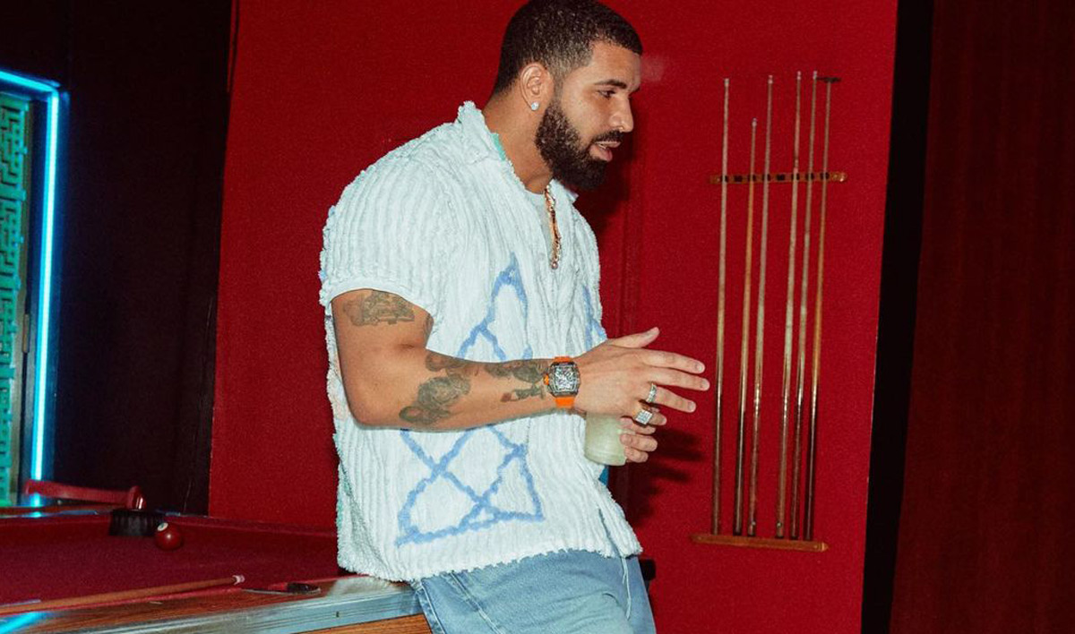 Drake spites online troll by following and DMing his wife on Instagram