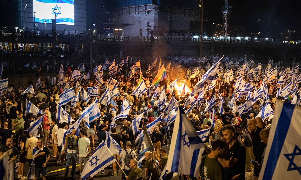 Israel protests: Why millions fear the country is close to becoming a dictatorship