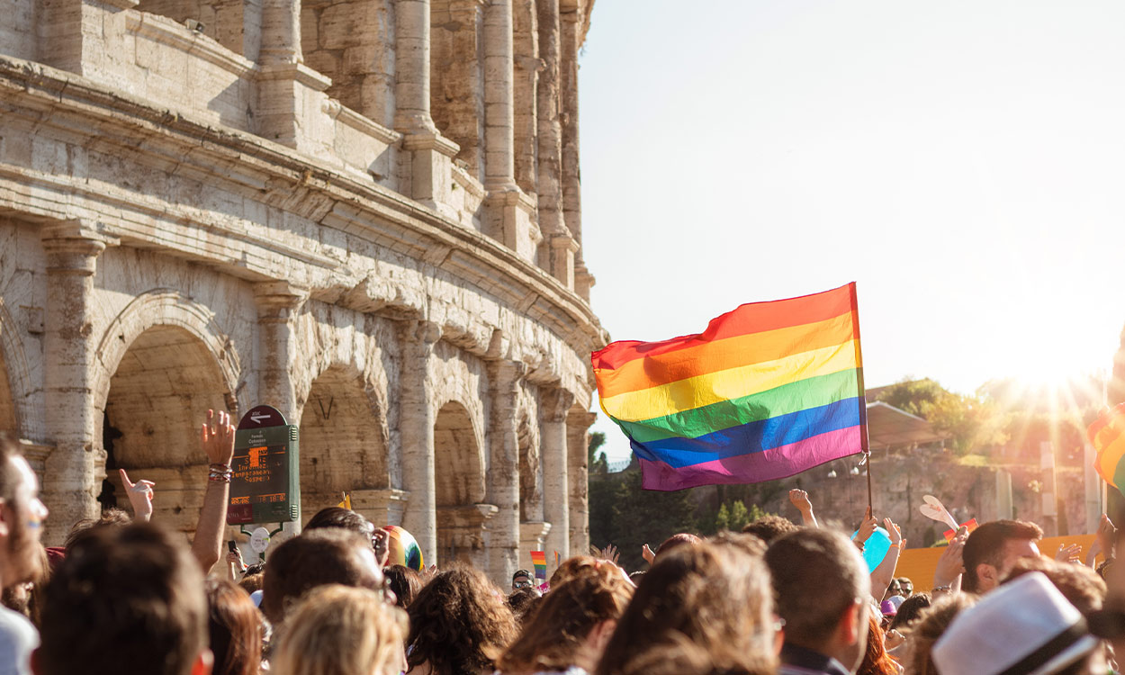 Hundreds protest Italian right-wing prosecutor’s cancellation of birth certificates for lesbian couples